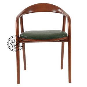 Yucon Chair (Walnut)